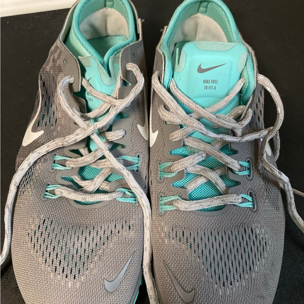 Women's Nike Free 5.0 Tr Fit 4 sneakers size 7, grey/teal